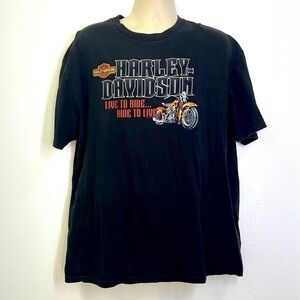 Harley Davidson - 2009 Pirate Girl On Motorcycle Savannah Georgia T Shirt XXL